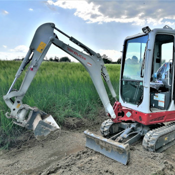 Minikoparka Takeuchi TB 216